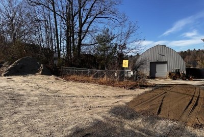 Sand and salt shed